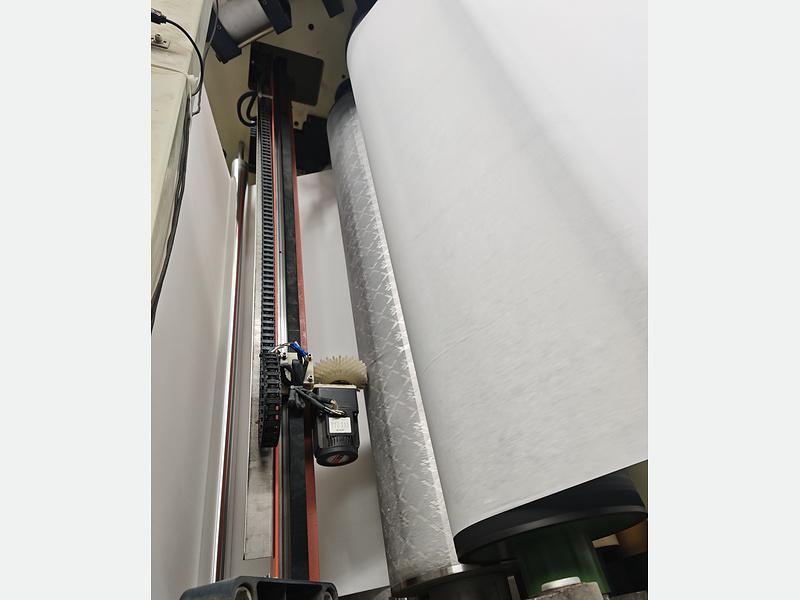 double-tissue-machine-glue-application-unit-detail.jpg