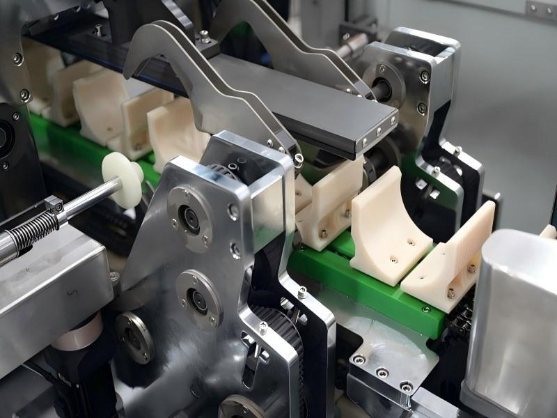 Automatic Toilet Tissue Paper Wrapping Machine-roll-infeed-positioning-system-DB-TR-120P.jpg