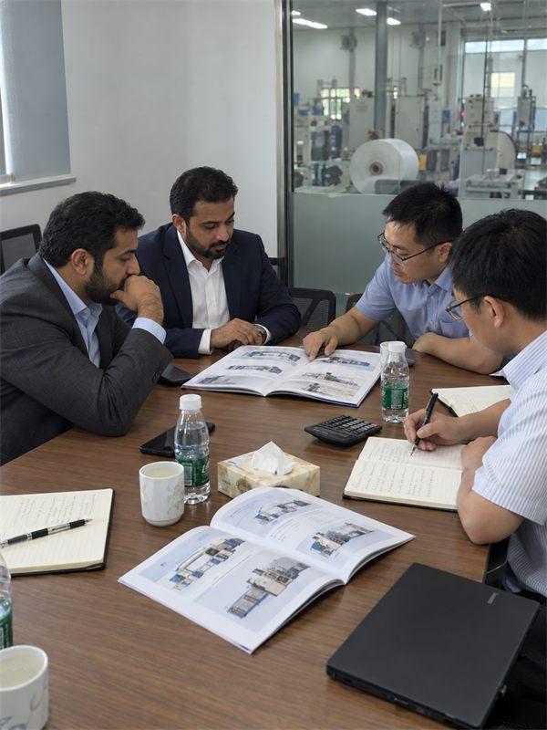 HAND-TOWEL-03-SAUDI-CUSTOMER-MEETING-600x800.jpg