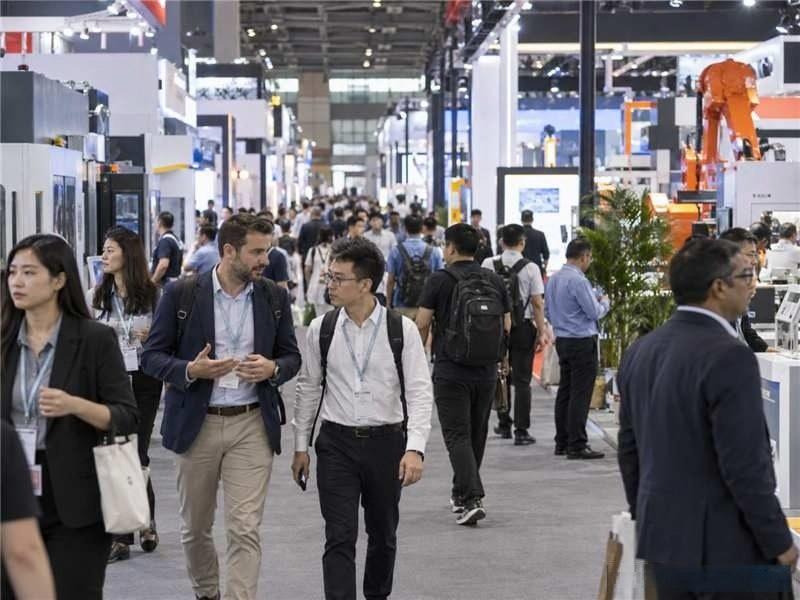 Canton-Fair-Style-Exhibition-Aisle-800x600.jpg