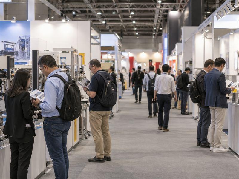 04-canton-fair-sourcing-main.jpg