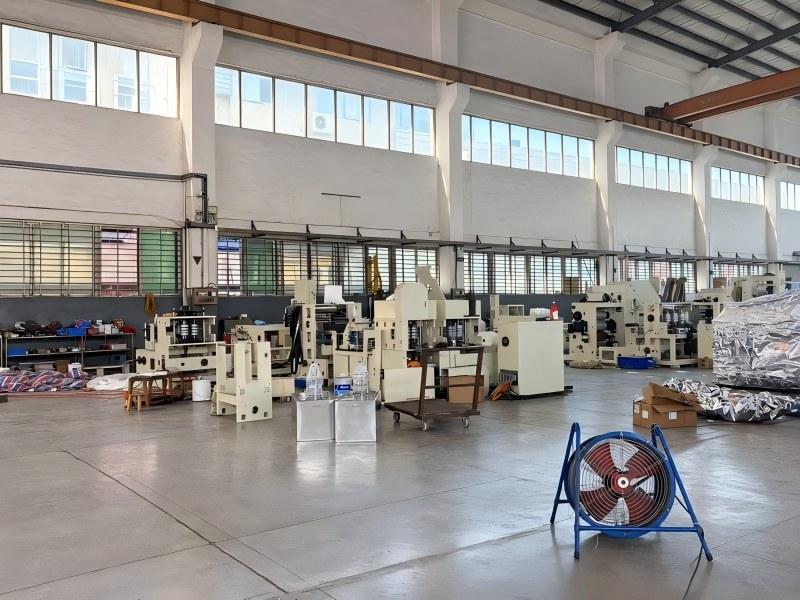 Paper Machine Configuration for Tissue