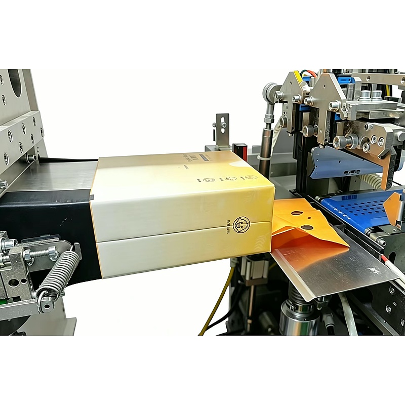 Bottom-Pull Tissue Packing Machine DB-IF-60P
